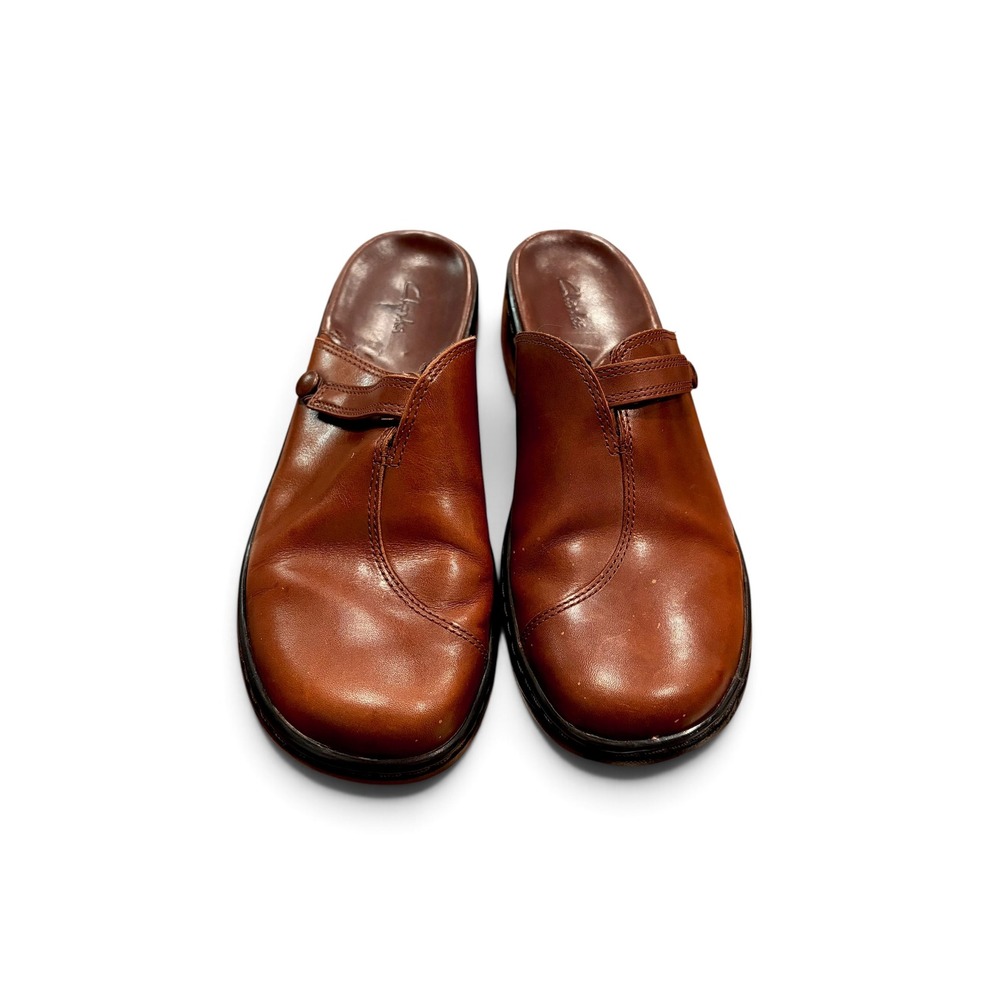 Y2K Clarks Leather Mules Women 8.5 Brown Low Wedge Slip On Comfort Clogs - Picture 1 of 7